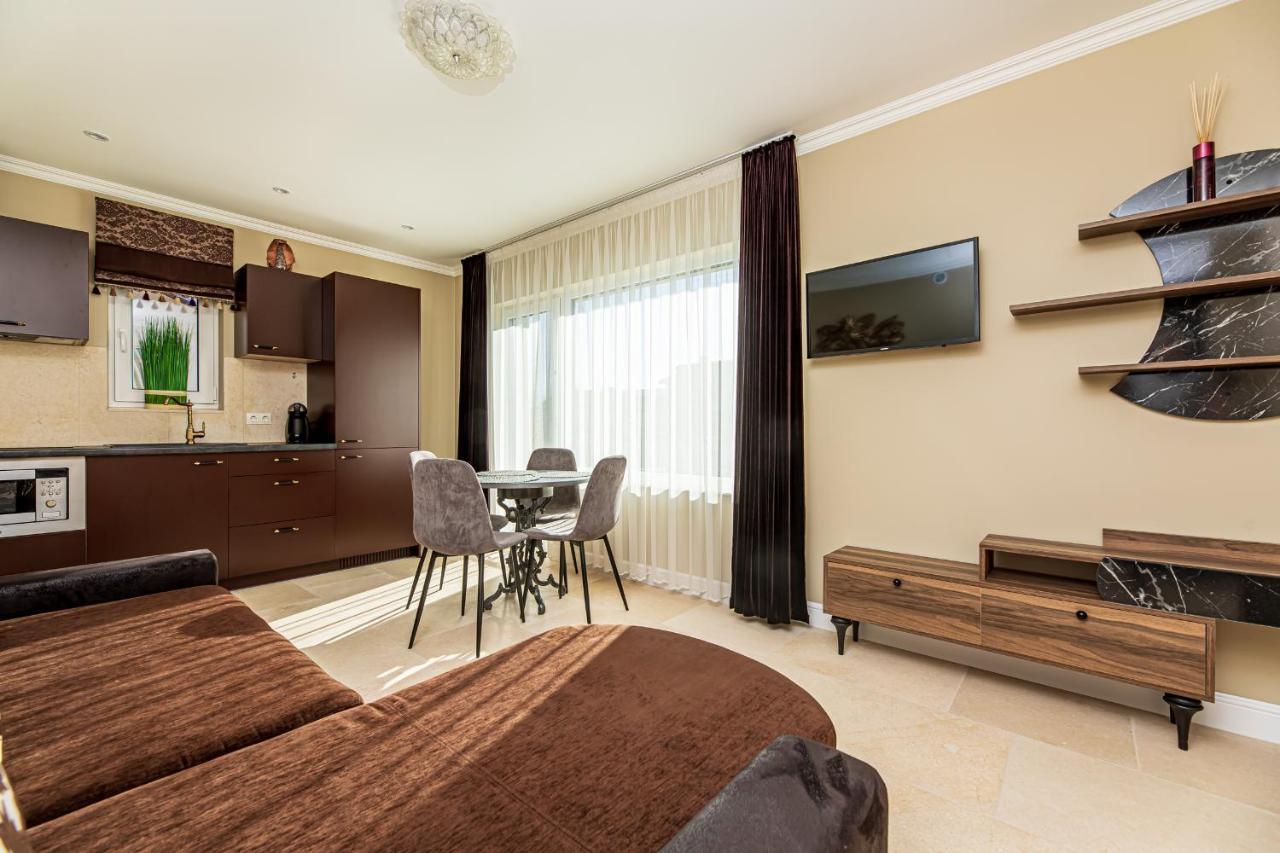 Sakura_Inn Palanga Ngoại thất bức ảnh