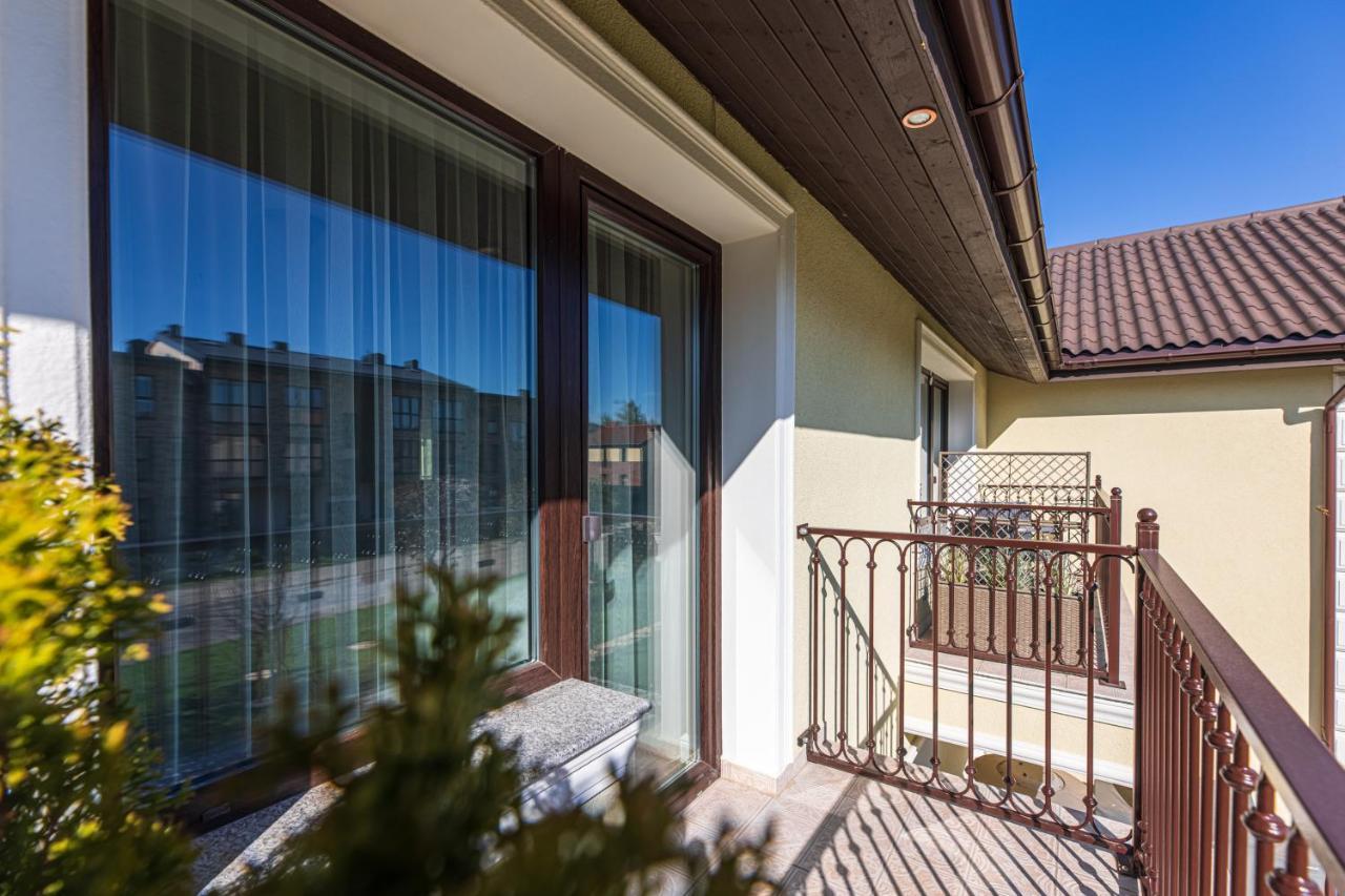 Sakura_Inn Palanga Ngoại thất bức ảnh